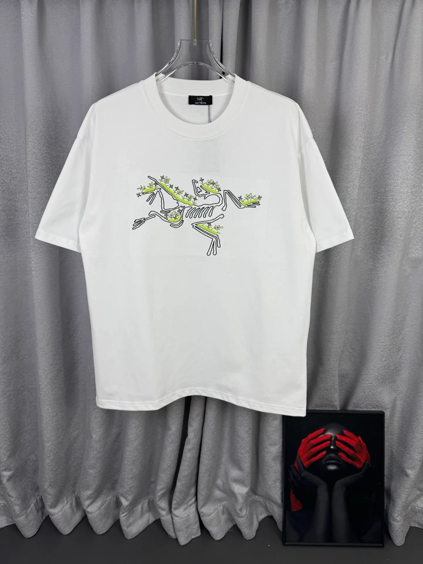 [ ] ARC L 2026SS logo T ， ， 。 logo ， Classic ， . Same Style。 𝐂𝐎𝐋𝐎𝐔𝐑：White Black 𝐒𝐈𝐙𝐄: S-XL